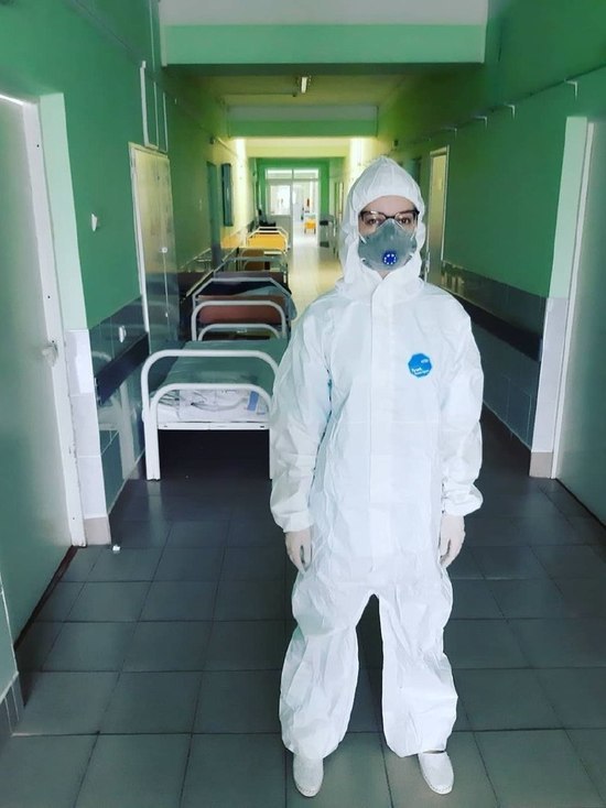 Как работает превратившаяся в COVID-центр Псковская горбольница, рассказала врач