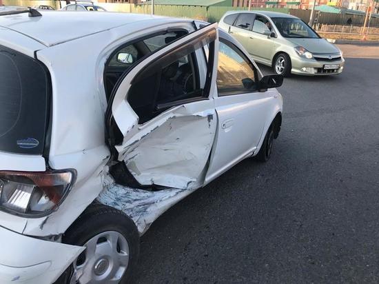 В Абакане столкновение автомобилей привело к гибели водителя