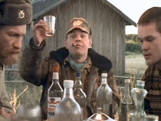 Свердловский губернатор ограничил продажу спиртного и запретил охоту