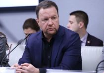 Ялтинские врачи не подтверждают насильственную версию смерти заместителя департамента культуры Москвы Леонида Ошарина — на теле чиновника травм не обнаружено