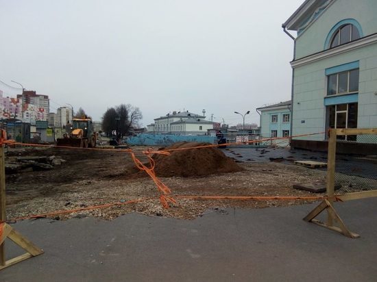 В Кирове начали ремонтировать привокзальную территорию