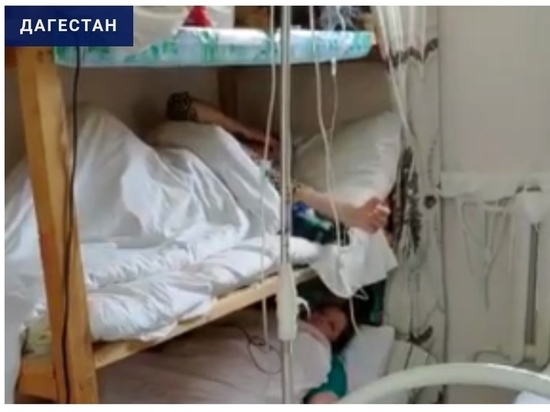 В Дагестане медики лечились в больничной подсобке
