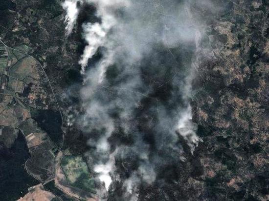 Роскосмос опубликовал фото чернобыльских пожаров из космоса