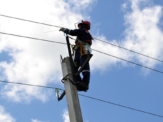 Бригады электриков мобилизованы в Забайкалье из-за штормового ветра
