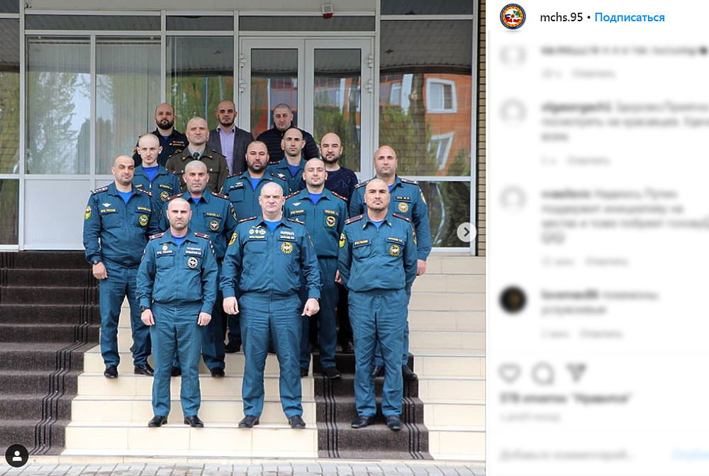 Кадыров вдохновил чеченских спасателей: побрились налысо назло коронавирусу