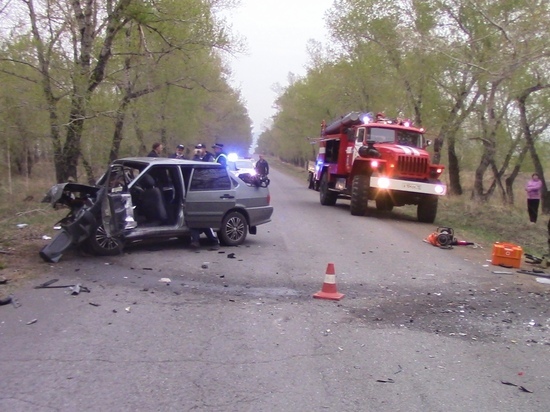 В Хакасии на трассе погиб человек