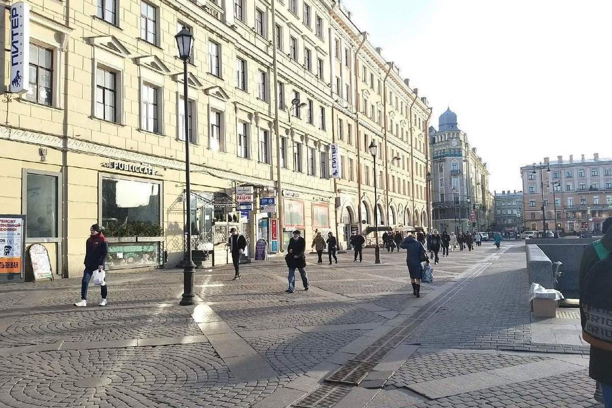 Современный Санкт-Петербург жители.