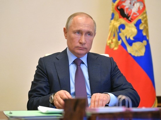 Президент России перед майскими праздникам сделает заявления о самоизоляции и экономике