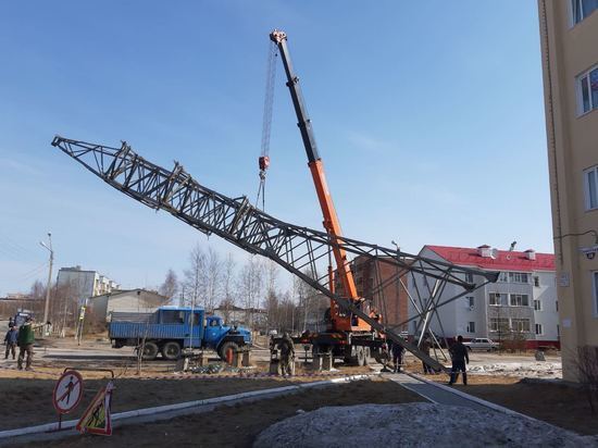 Улицы Ноябрьска освободят от громоздких опор ЛЭП