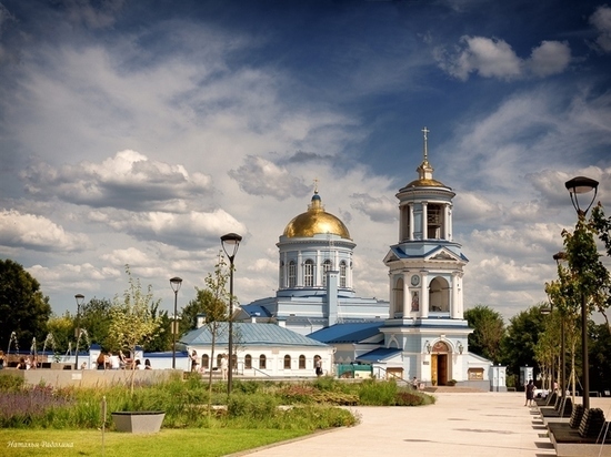 Как курский владыка изгонял скверну их Покровского собора Воронежа