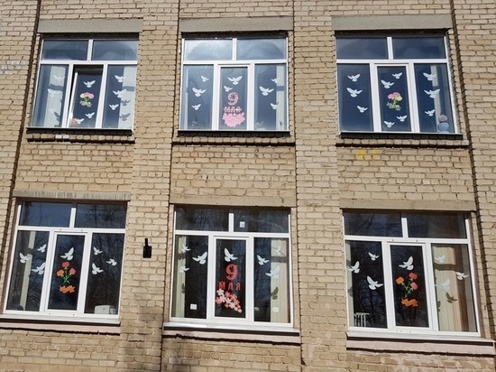 Жителям Салехарда предложили украсить свои окна ко Дню Победы
