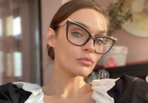 Модель и телеведущая Алена Водонаева на своей странице в Instagram опубликовала откровенные фотографии, которые были сделаны в 16-летнем возрасте