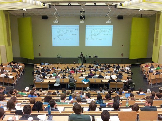 Германия: Нуждающимся студентам выплатят до 650 евро