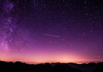 В ночь с 4 на 5 мая человечество ожидают одновременно два астрономических события –максимум метеорного потока Майские Аквариды и пролет кометы C/2017 T2 через ближайшую к Солнцу точку орбиты