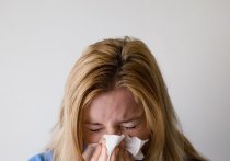 Эксперты Роспотребнадзора пояснили, чем отличаются симптомы коронавируса от сезонной аллергии