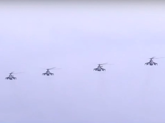 Над Екатеринбургом начала летать военная техника