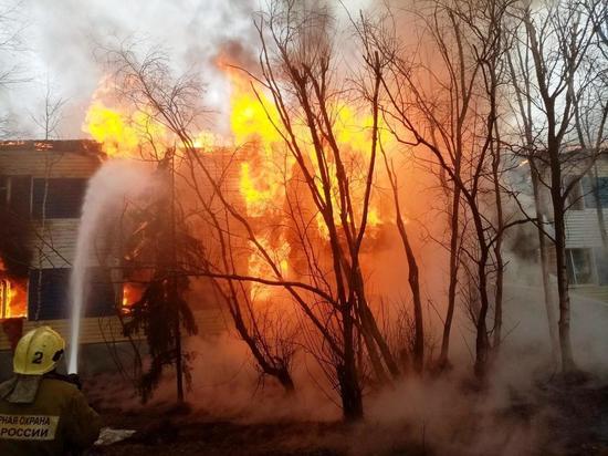В Надымском районе мужчина получил ожоги в серьезном пожаре