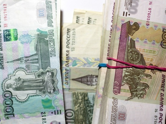 У жителя Ижевска мошенник украл 100 000 рублей с карты