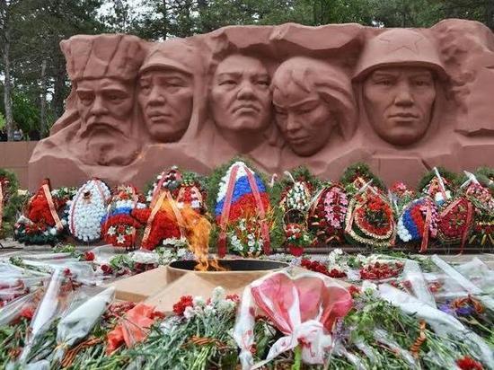 В Калмыкии обсудили афишу праздничных мероприятий в честь Дня Победы