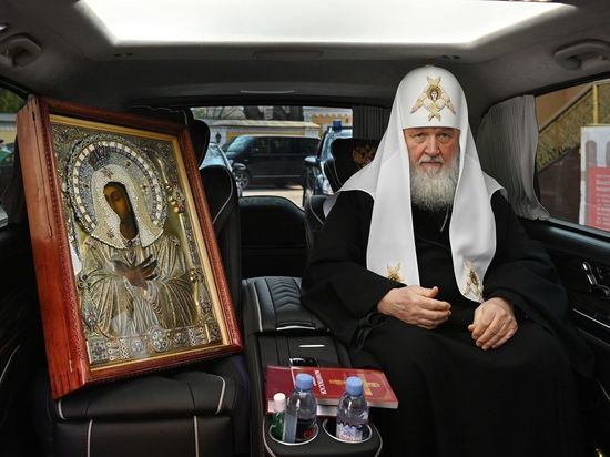 Патриарх Кирилл призвал обеспеченных верующих Ивановской области помочь служителям церкви