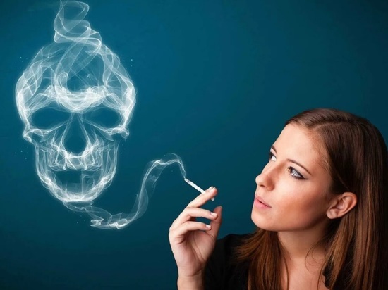 Кто не курит и не пьет: у ярославских курильщиков меньше шансов заболеть коронавирусом