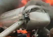 Пилот Денис Евдокимов, который был командиром сгоревшего в мае 2019 года пассажирского самолета Sukhoi Superjet 100, рассказал свою версию случившегося