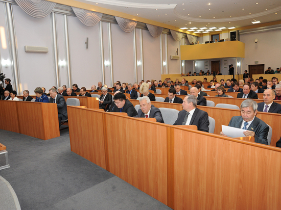 В Верховном Совете Хакасии назначили дату повторной сессии, сорванной в апреле