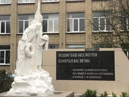 На военном мемориале в Плавске ко Дню Победы появилась новая скульптура