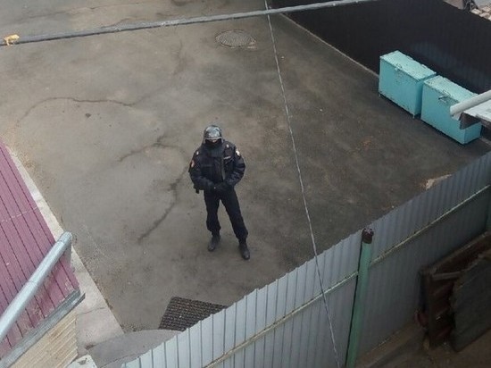 ОМОН оцепил закрытый на карантин наркодиспансер в Чите
