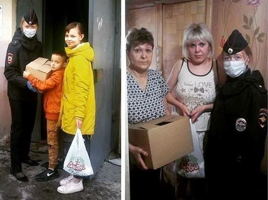 Полицейские Серпухова помогли доставить десятки продуктовых наборов жителям