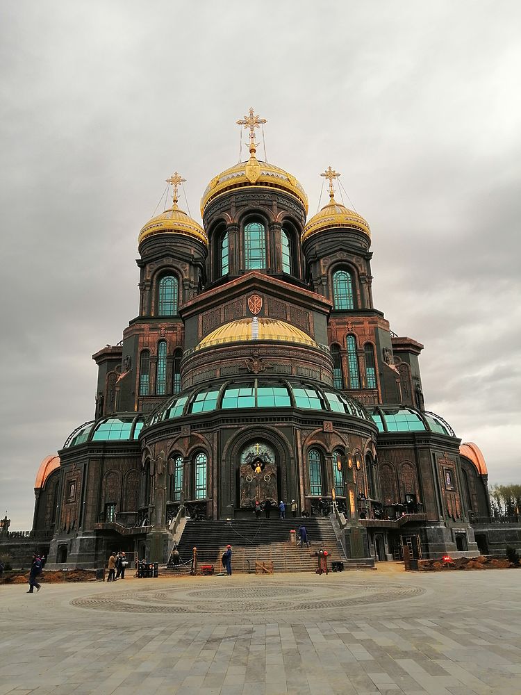 Завершено строительство Главного храма Вооруженных сил России: кадры, захватывающие дух