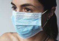 Медицинская маска при неправильном использовании может стать не только бесполезной, но и может принести вред здоровью