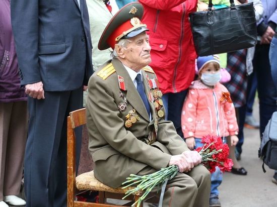 Собственный парад Победы устроили липецкому ветерану