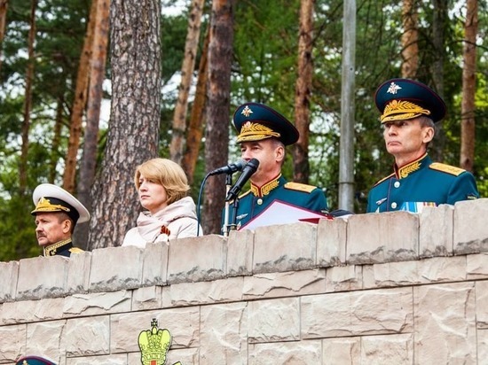 Выпускникам филиала Военной академии РВСН имени Петра Великого вручили дипломы
