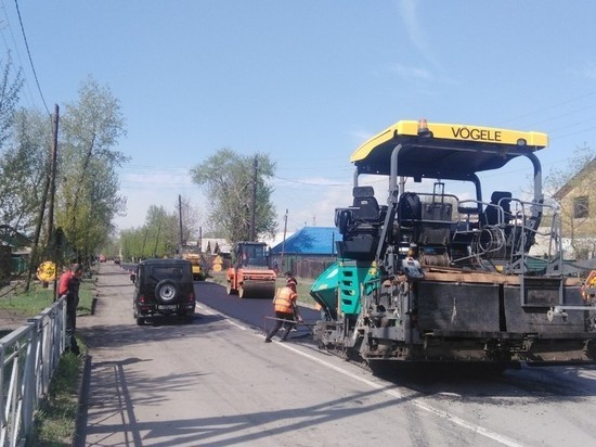 Ремонт дорог в Кызыле, несмотря на выходные, идет без остановки