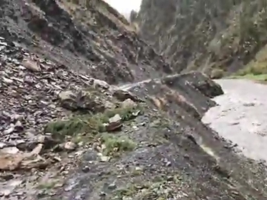 Семь сел в горах Дагестана пострадали от камнепада