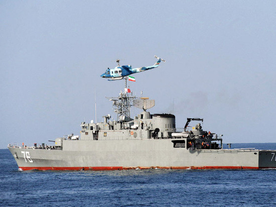 Эксперт раскрыл причины поражения иранской ракетой катера ВМС Ирана