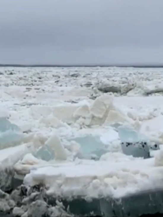 Лед тронулся: ледоход в районе переправы Салехард — Лабытнанги попал на видео