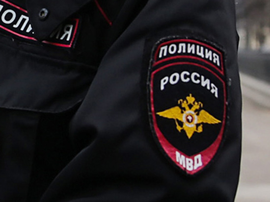 Челябинский полицейский изнасиловал дубинкой задержанного