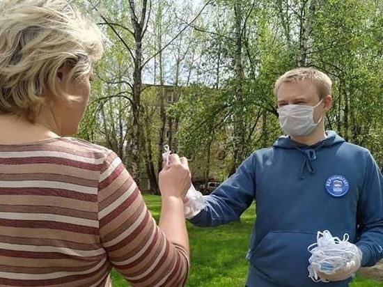 В Серпухове бесплатно раздали медицинские маски