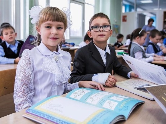 В Югре продолжается строительство сельских школ