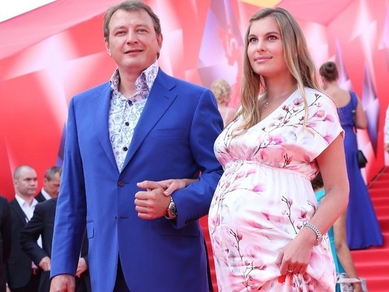 Бывшая жена Башарова заявила, что он душил ее беременную