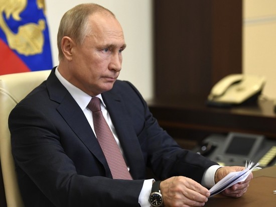 Путин раскритиковал созданную Бегловым комиссию по выплатам врачам