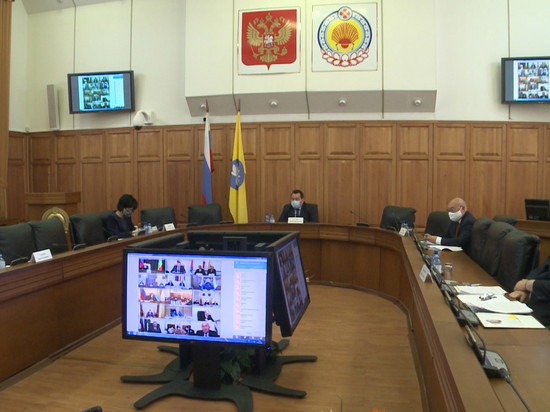 Калмыцкие депутаты на обсуждение парламентариев вынесли вопрос социальных доплат