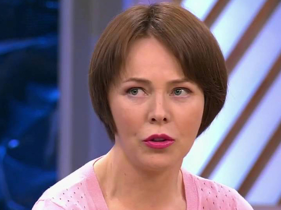 Домработница Веры Лущинской запечатлела на телефон, как хозяйка отчитывает ее за плохо вымытые полы