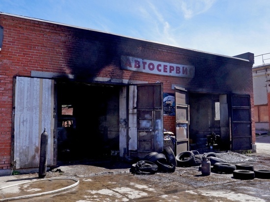 В Миассе пожарные предотвратили взрыв газа в автосервисе
