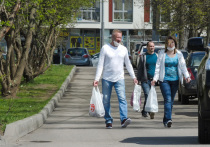 Власти пугают москвичей: без маски и перчаток вам не продадут и буханки хлеба