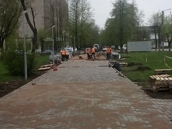 В Кирове готовят к сдаче 4 тротуара