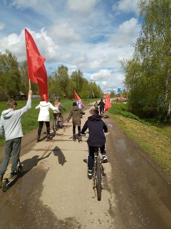Ярославские пионеры провели велопробег в честь дня Пионерии