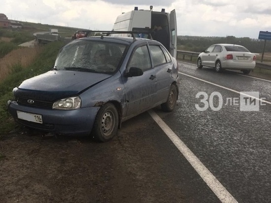 Уснувший за рулем водитель устроил серьезное ДТП на трассе в Татарстане